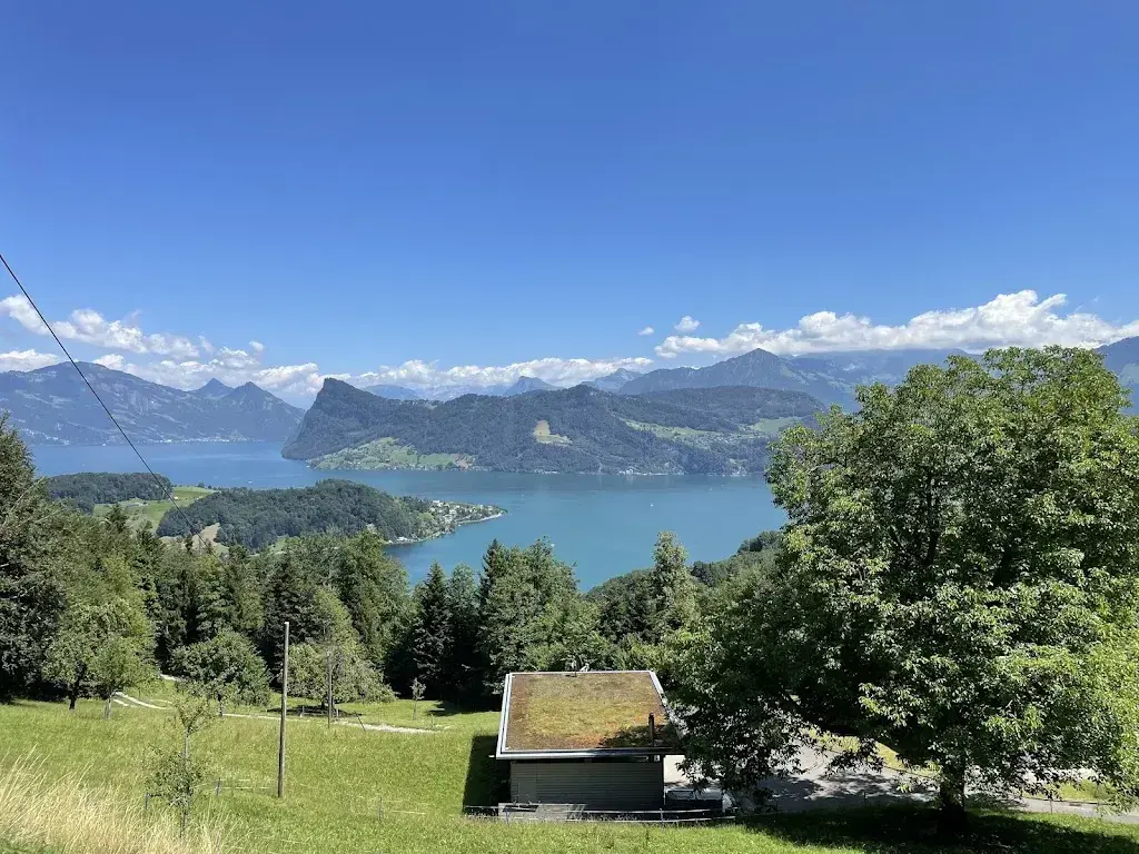 Laleh Far_Gasthaus Schwendelberg_Horw_review