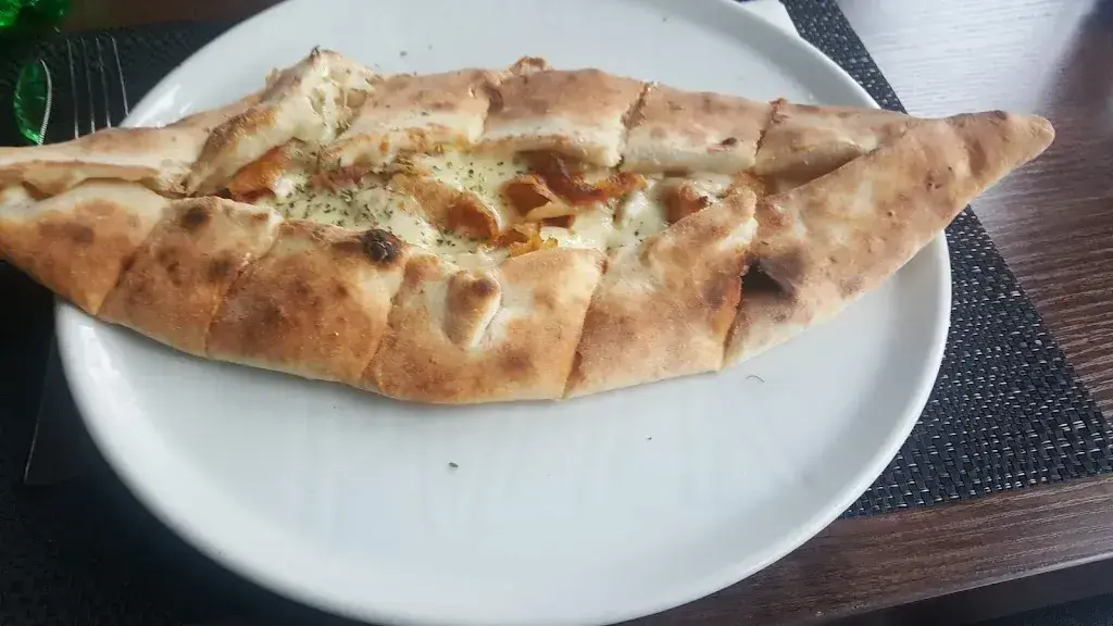 brad sarginson_Schnitzel Spitzel Restaurant & Take Away_Kriens_review