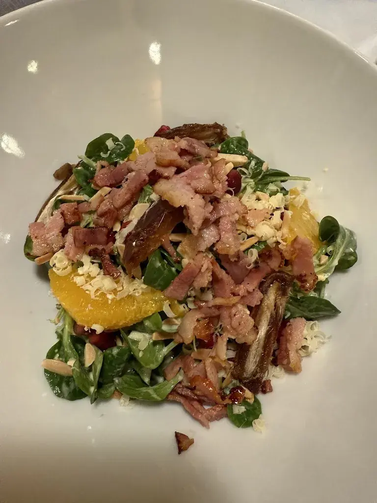 Martina Cividini_Restaurant Pony_Ruswil_avis