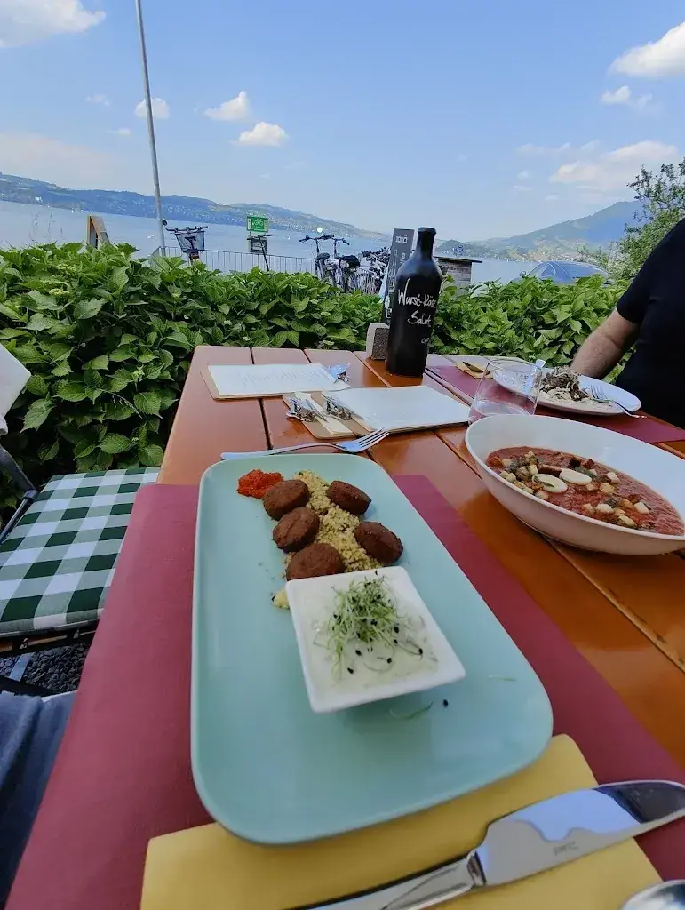 Yasin Erdal_Mathisli_Stansstad_review