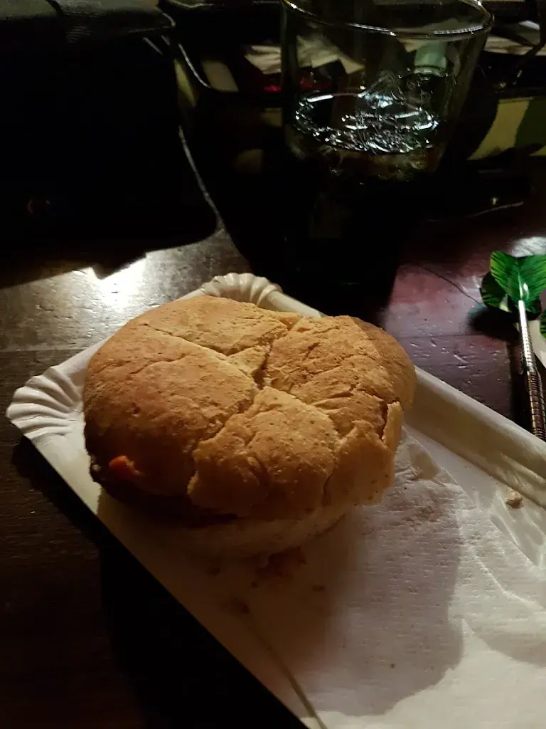 nils Mauritz_sportHALLEbar_Malters_review