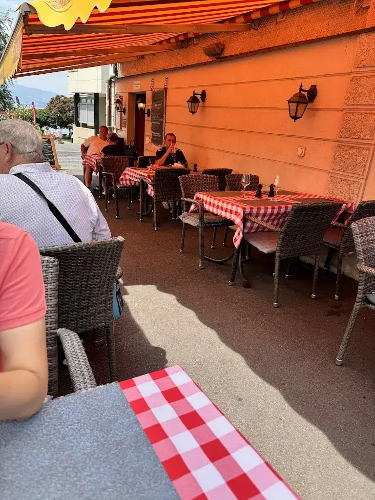 北美流浪者_Restaurant Rütli_Vitznau_Bewertung