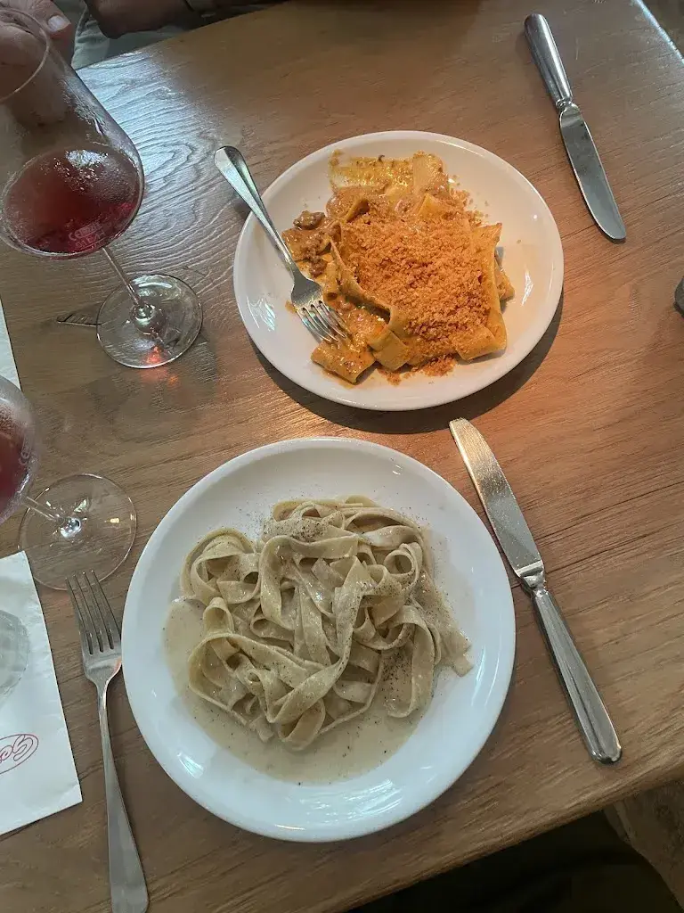 Bree Jimenez_Restaurant Darling_Bern_avis