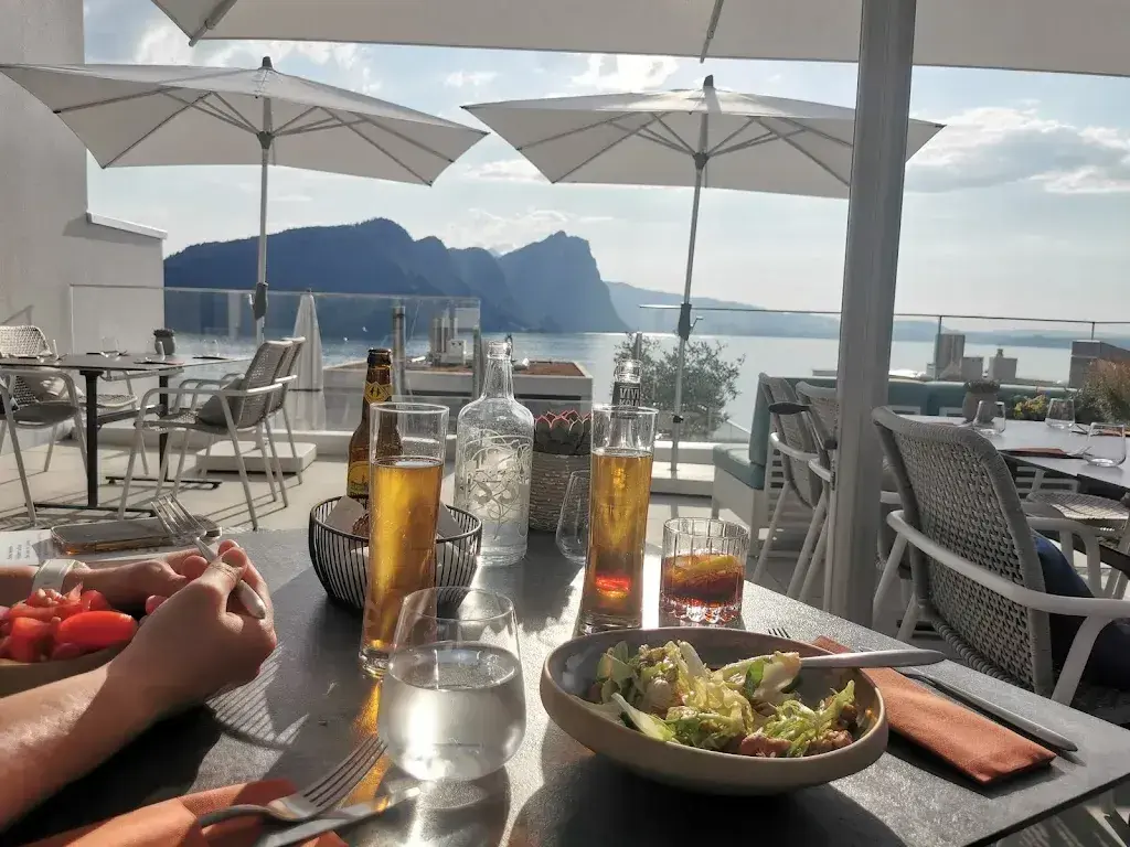 Menu_Rooftop Bar_Vitznau_image_2