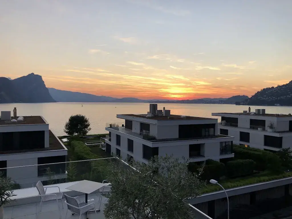 Klaas van Beurden_Rooftop Bar_Vitznau_review