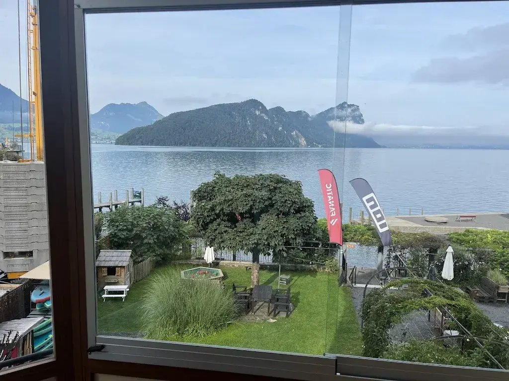 Erica Chandler_Villa Kapellmatt_Vitznau_avis