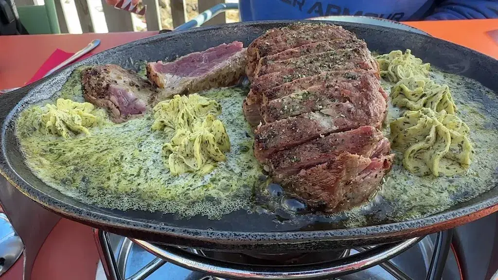 Kelly Smith_Gratalp Stübli_Rigi Kaltbad_avis