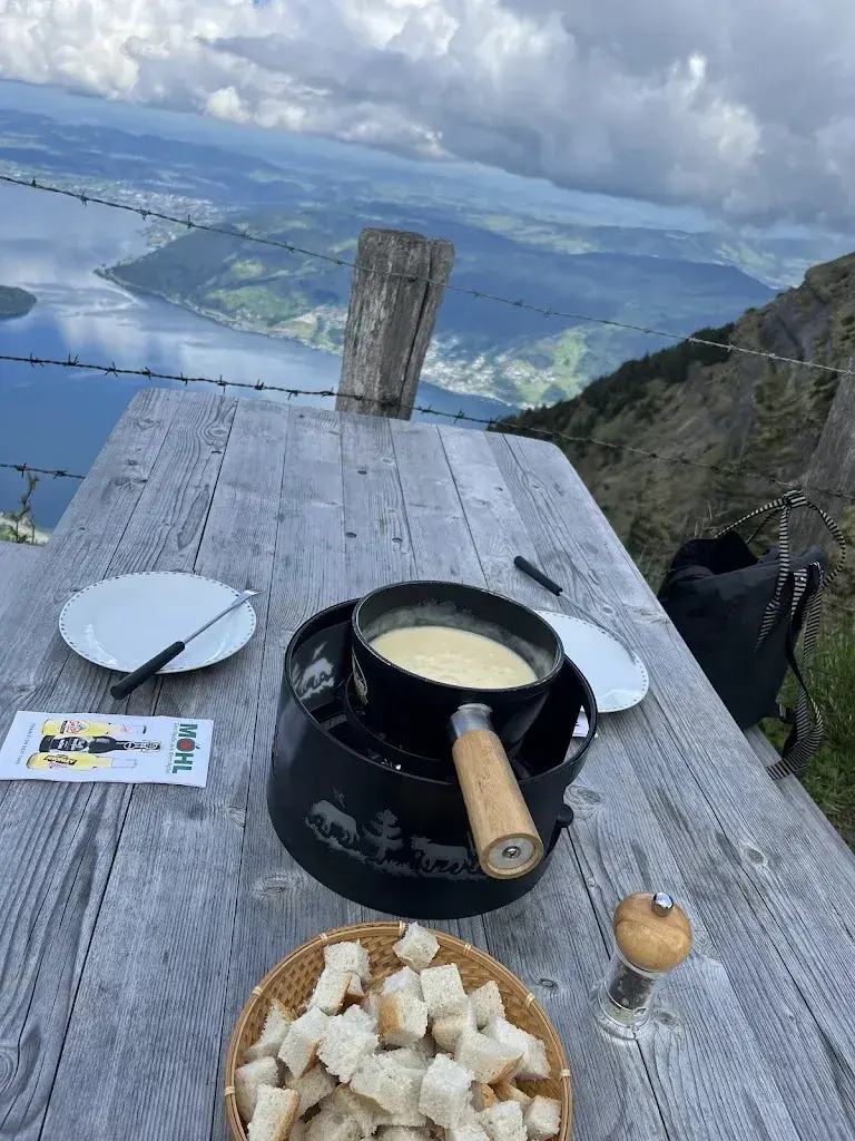 Andrea Waltlova_Kessiboden_Rigi Kulm_review