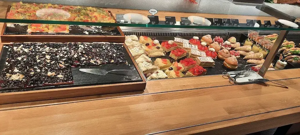 Abraham Bezu_Coop Restaurant Rickenbach_Rickenbach_avis