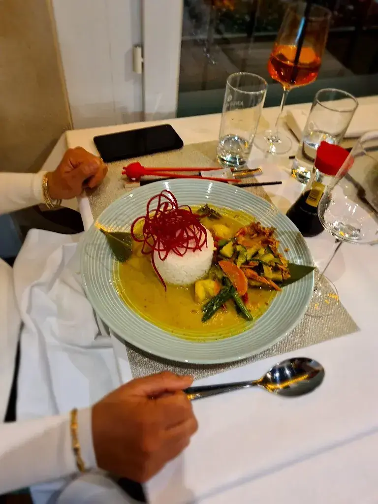 Menu_Moshi Moshi Asia_Büron_image_9