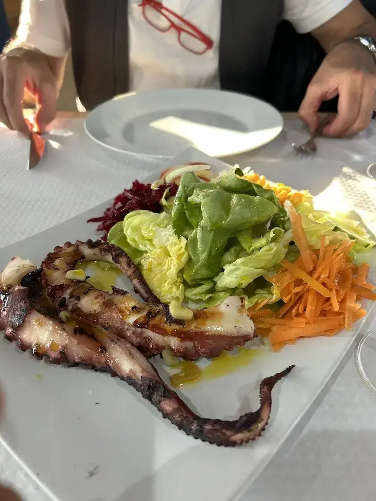 Menu_Centro Comunita Portoguesa_Büron_image_2