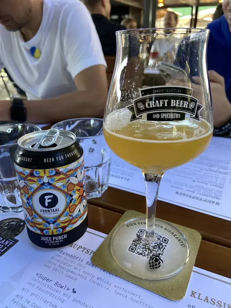 Nazar Gulyk_Bahnhöfli_Sursee_avis