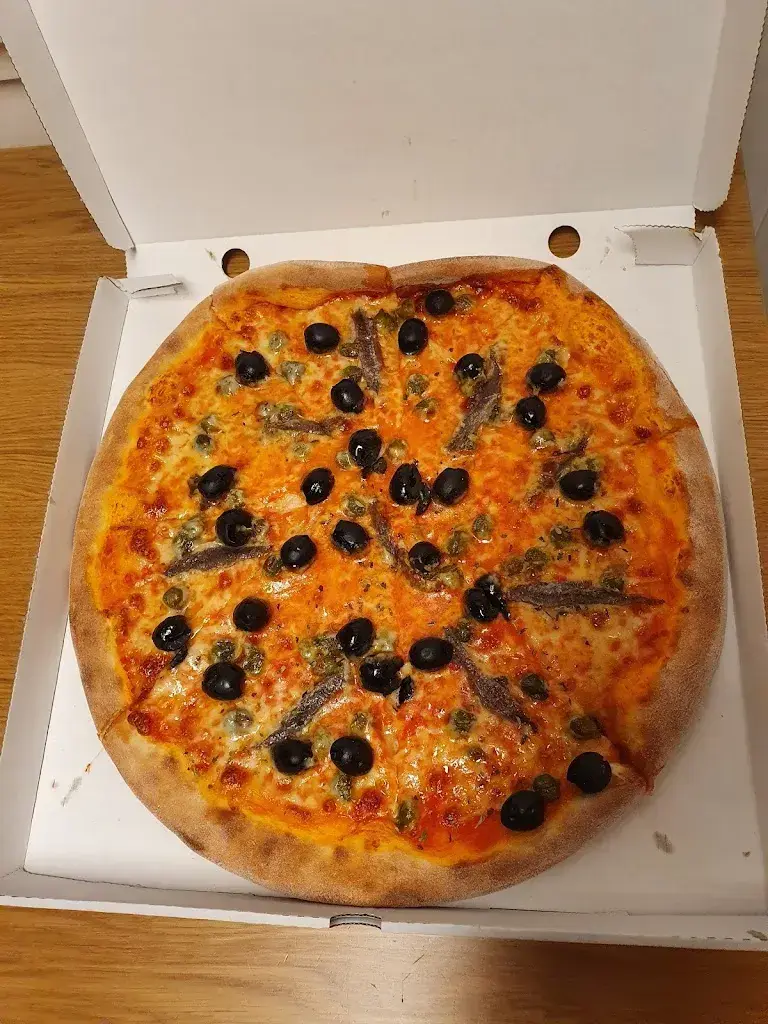 Menu_Mercato Pizza Kurier, Delikatessen + Takeout_Schenkon_image_5