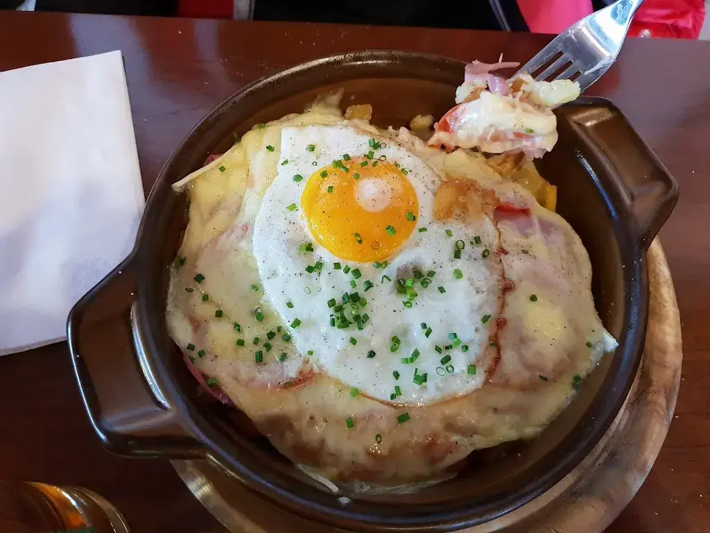 Isa M._Gletschergrotte_Saas-Fee_review