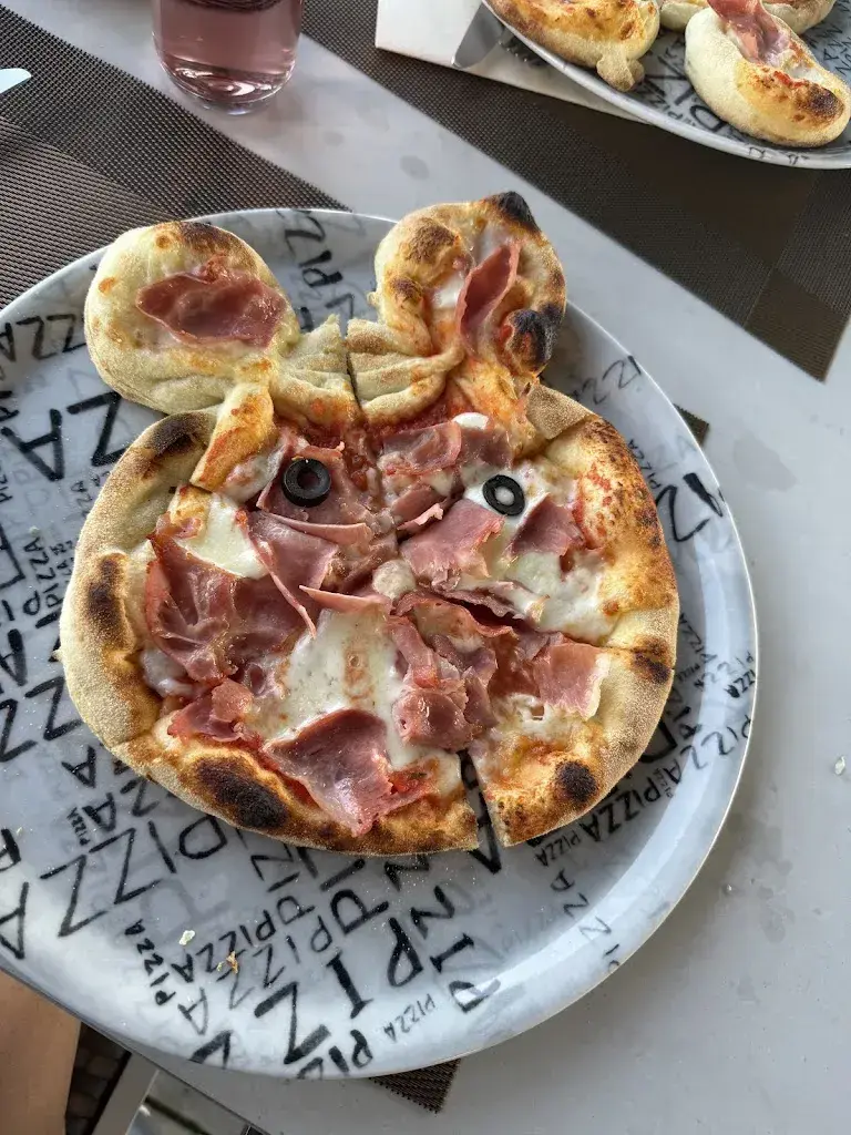 Ivana Baosic_Restaurant Panorama-Schlierbach GmbH_Schlierbach_avis