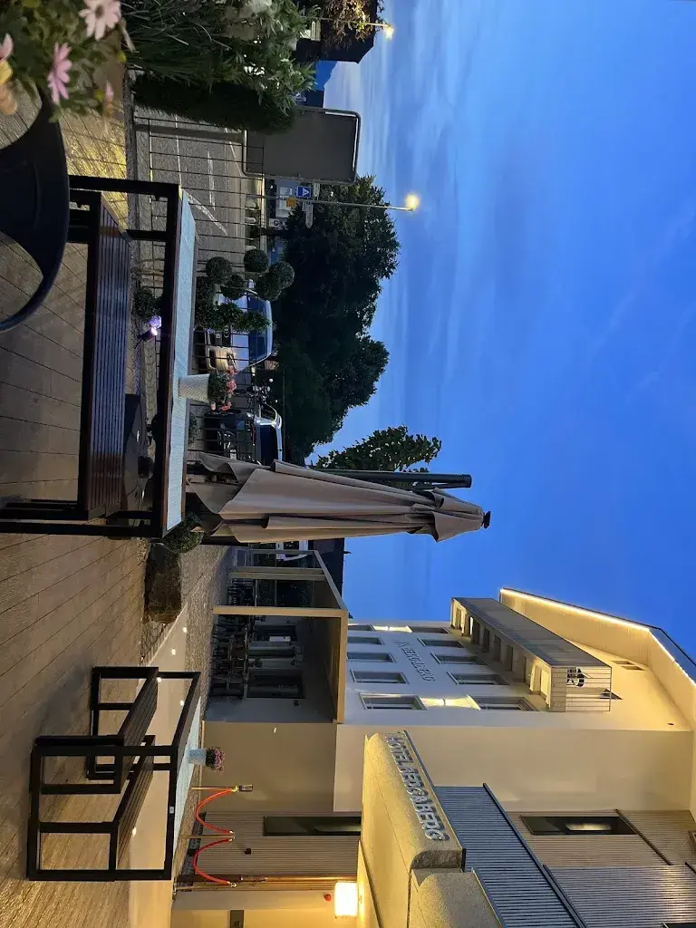 Ahmed Alharbi_Restaurant Berg&Berg_Kerns_review