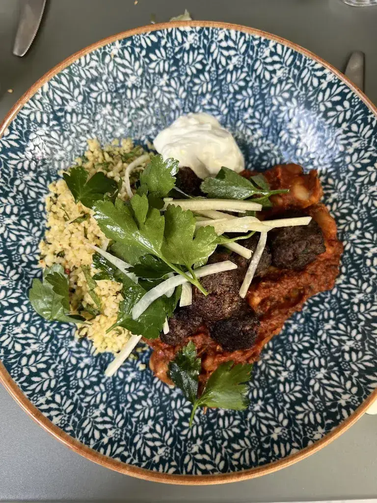 mikayla peterson_Restaurant Sua_Bern_review