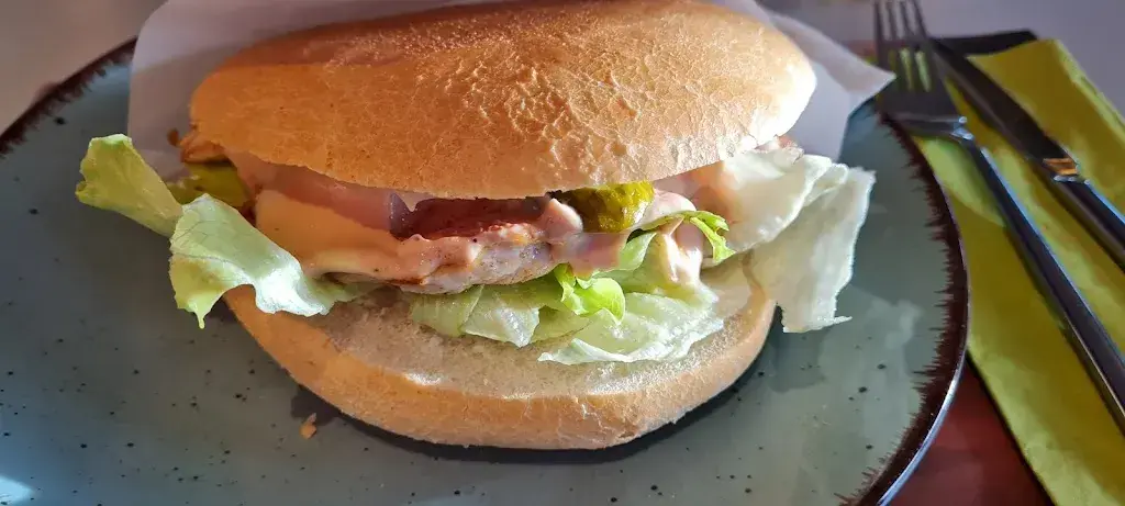 Stäuble Claudia_Restaurant Delphinas_Alberswil_review