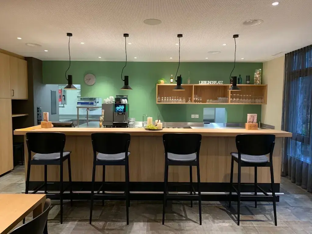 Marcs tschibi restaurante en Schüpfen