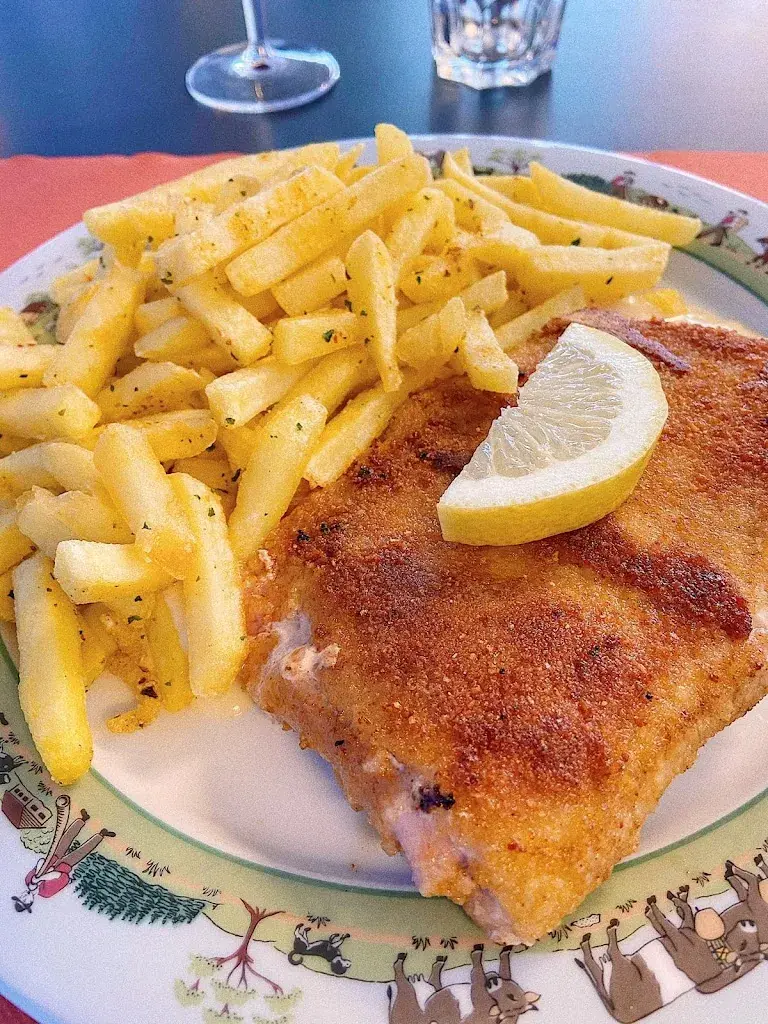 Yves_Alpenrösli_Pfäffikon_reseña