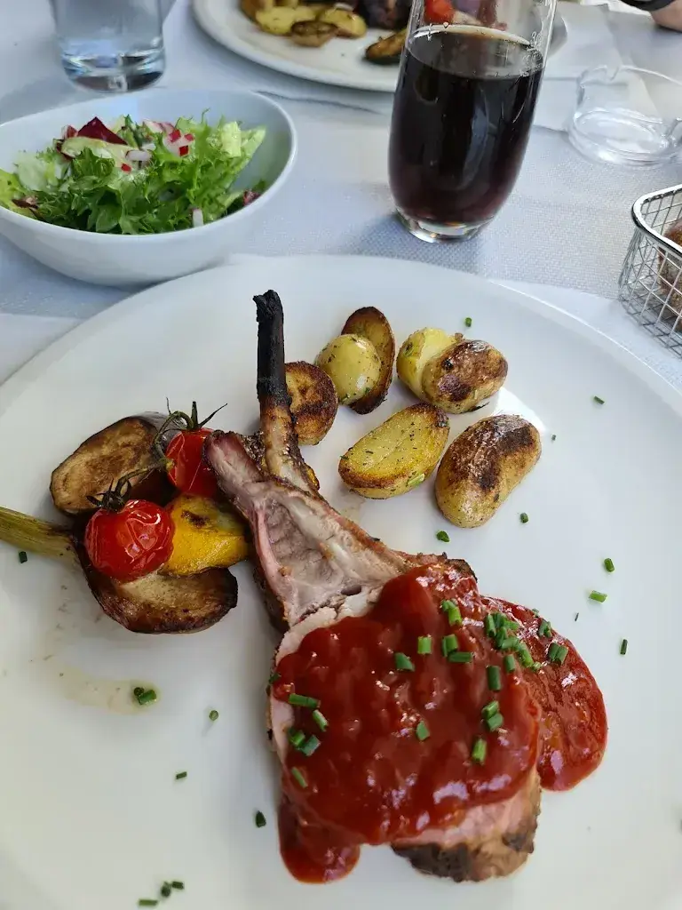 Melanie Mondragon_Gasthaus St. Anton_Egolzwil_avis