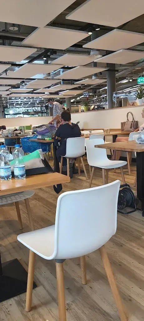 Carla Debbie Neves Cristal_Coop Restaurant_Willisau_review