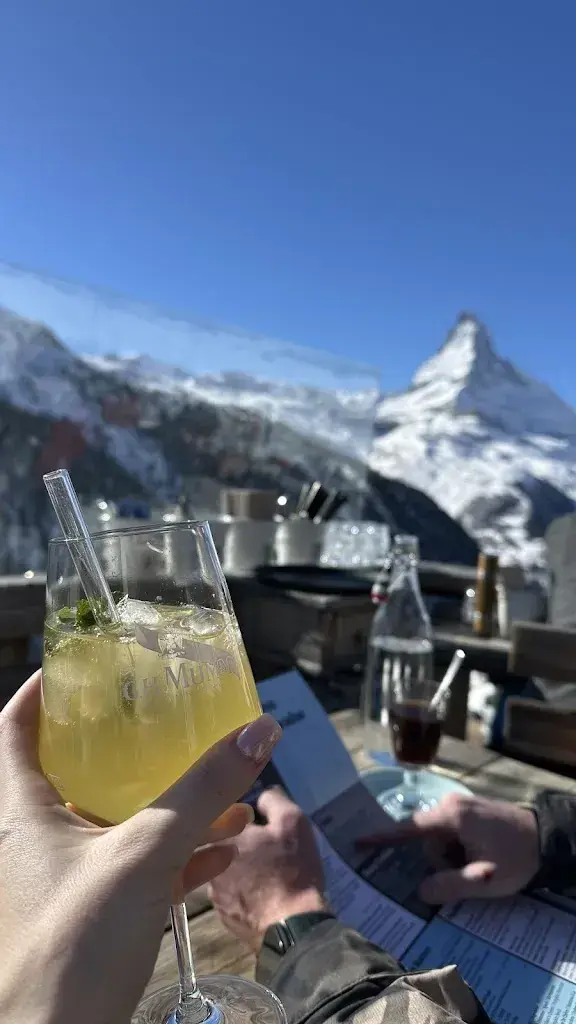 McKayla_Bergrestaurant @Paradise_Zermatt_avis