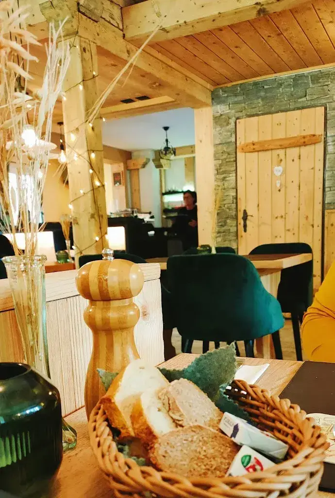 Menü_Restaurant Alm_Zermatt_Bild_9