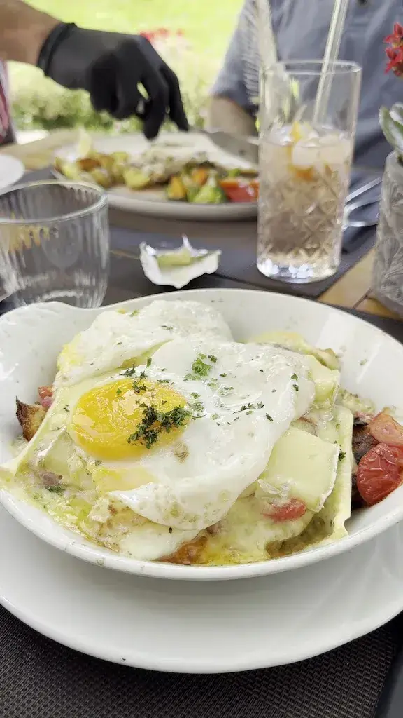 K B_Restaurant Alm_Zermatt_Bewertung