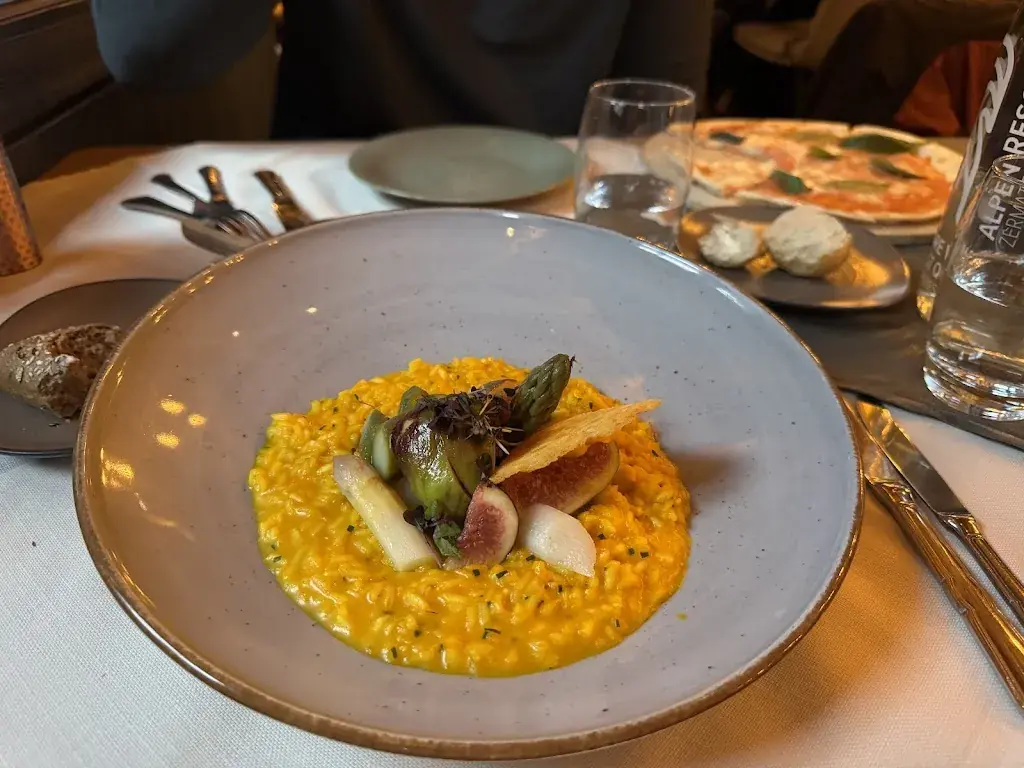 C E_Restaurant Peakfine_Zermatt_avis