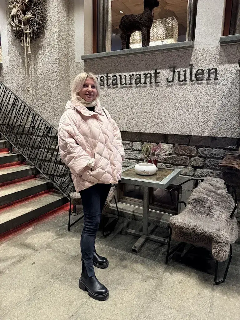 Natalia Med_Restaurant Julen_Zermatt_avis