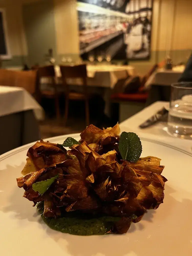 Romy Ezquerro_Madre Nostra by CERVO_Zermatt_avis