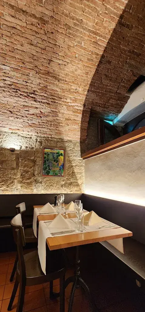 YuJung Nam_Kloetzlikeller_Bern_review