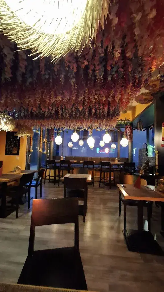 Fer_Kingcoconut Restaurant &Bar_Altdorf_review