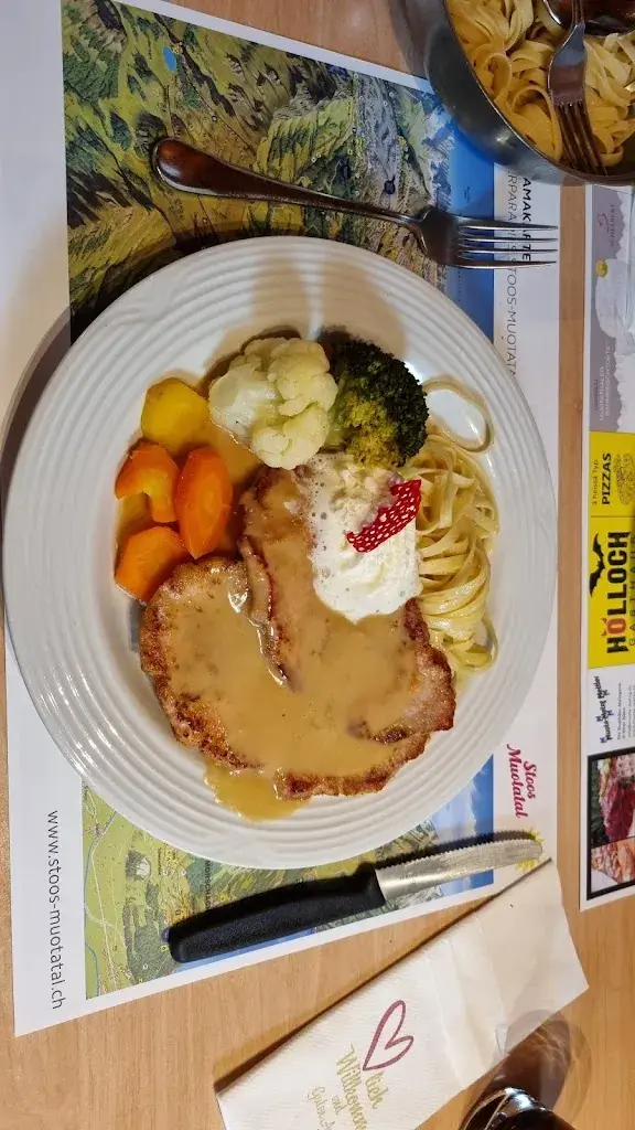 Pascal Däppen_Gasthaus Hölloch_Muotathal_avis