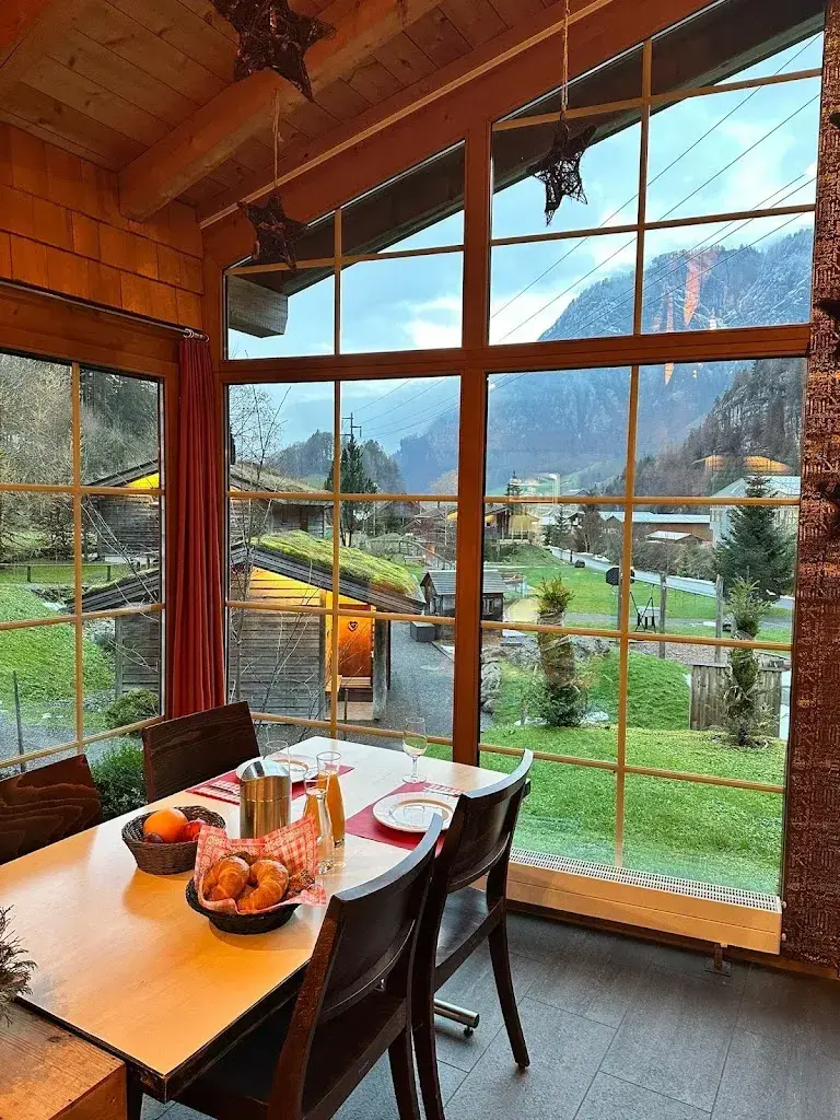 Simon Berger_Husky-Lodge Muotathal_Muotathal_review