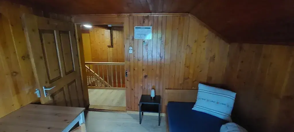 Abhijit Wadhwa_Hotel Alpenblick_Muotathal_avis