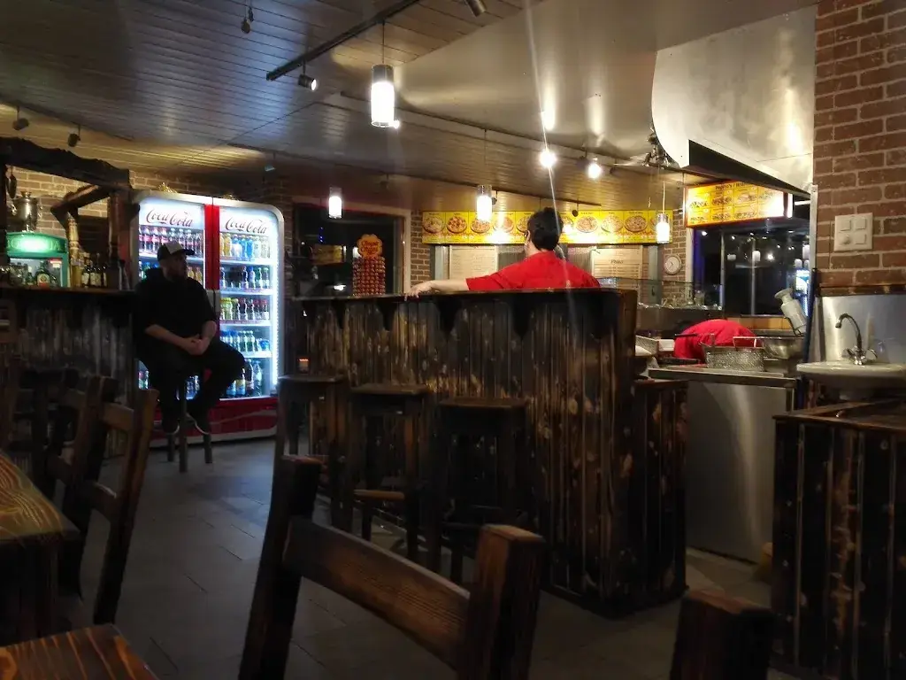 Robina Miller_Barisa Pizzeria und Kebabhaus_Muotathal_review