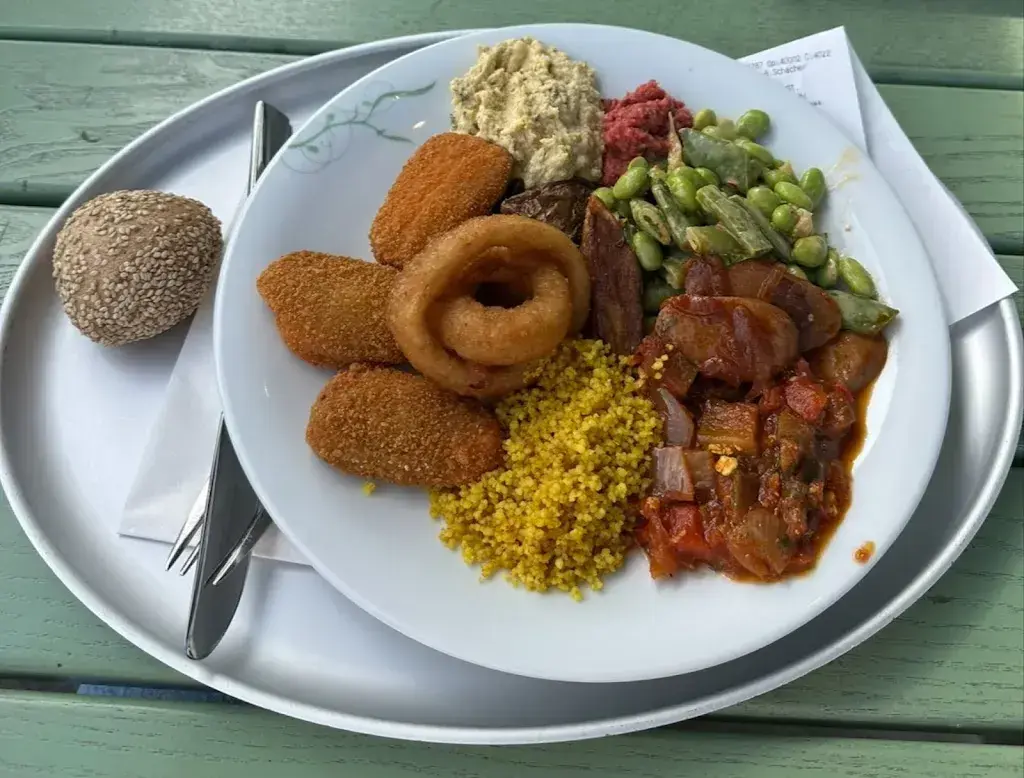 julia_tibits_Bern_avis