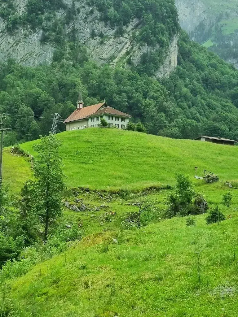 Roland Wunderlin_Hotel Schönenboden_Bisisthal_review