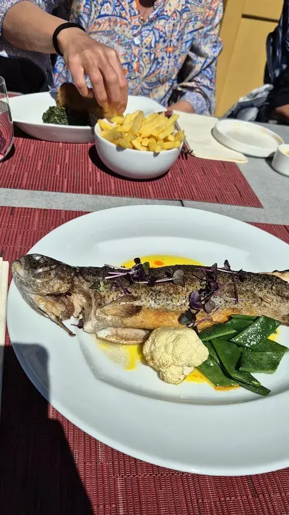 Jason Ho_Restaurant Schweizerhaus_Engelberg_review