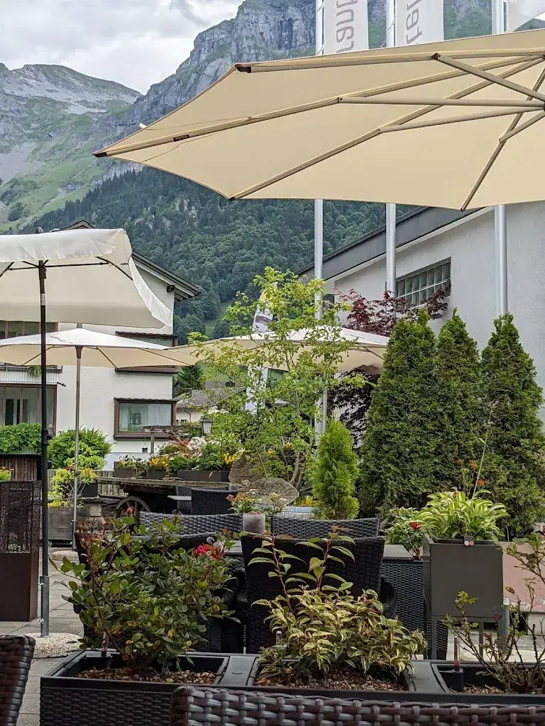 Joeven A._Hotel Hahnenblick AG_Engelberg_review