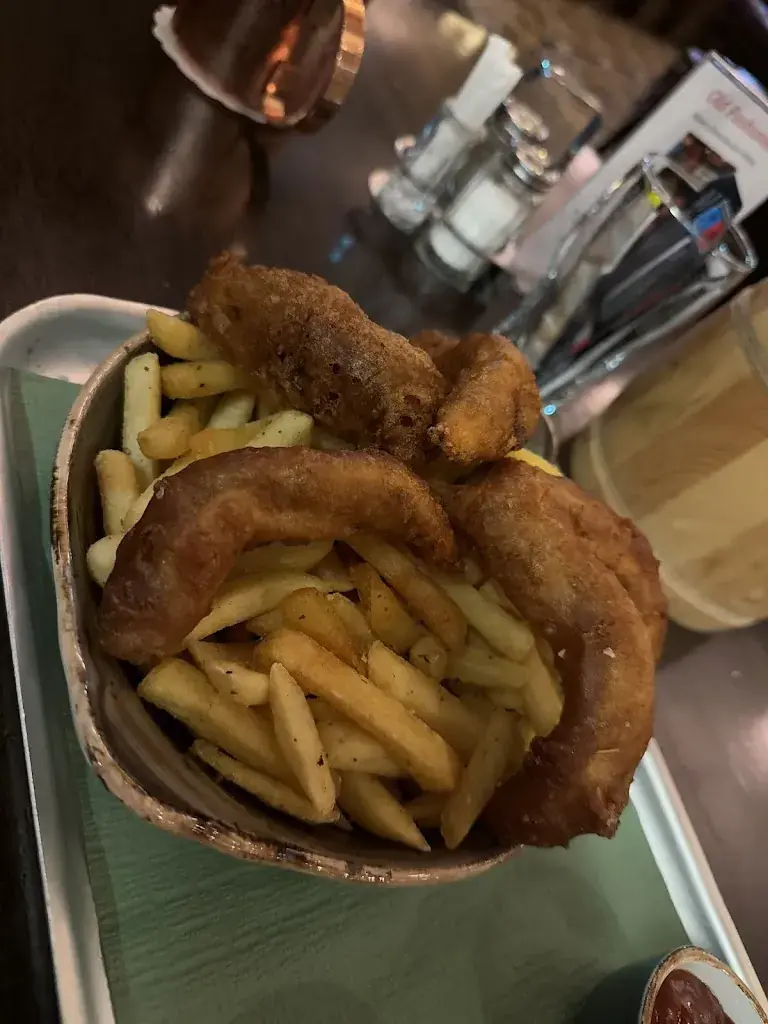 Matthew Brown_The Core Irish Pub_Engelberg_review