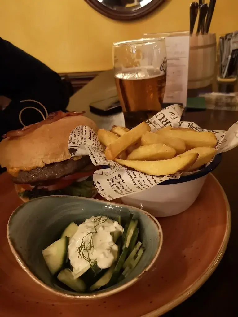 Giuseppe Talarico_The Core Irish Pub_Engelberg_review
