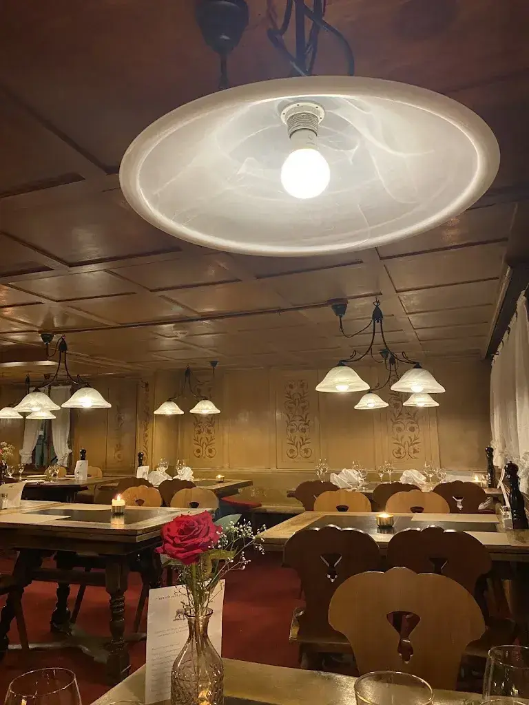 А Iris_Fondue Stube Alpenclub_Engelberg_avis