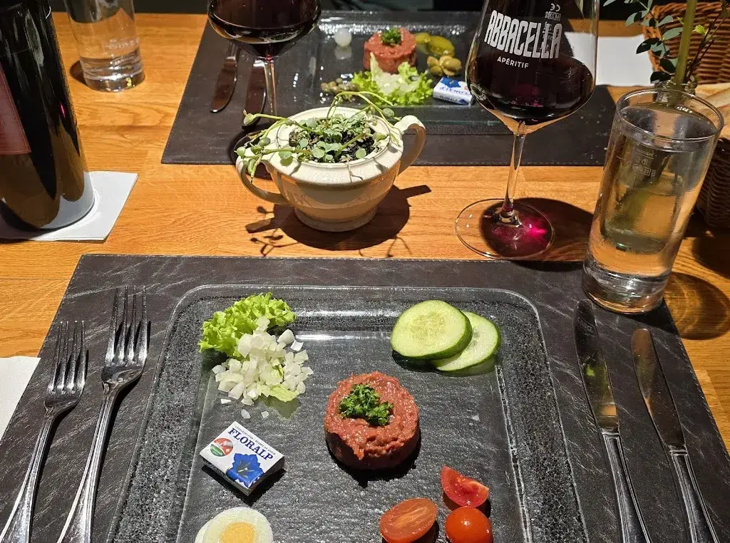 Fabian Artho_Gasthaus Adler Bürglen_Bürglen_avis