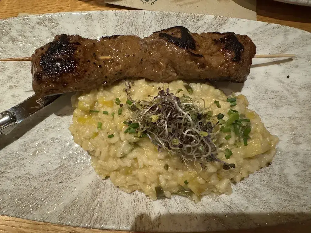 Andreea Seicean_Di Alt Apothek_Andermatt_avis