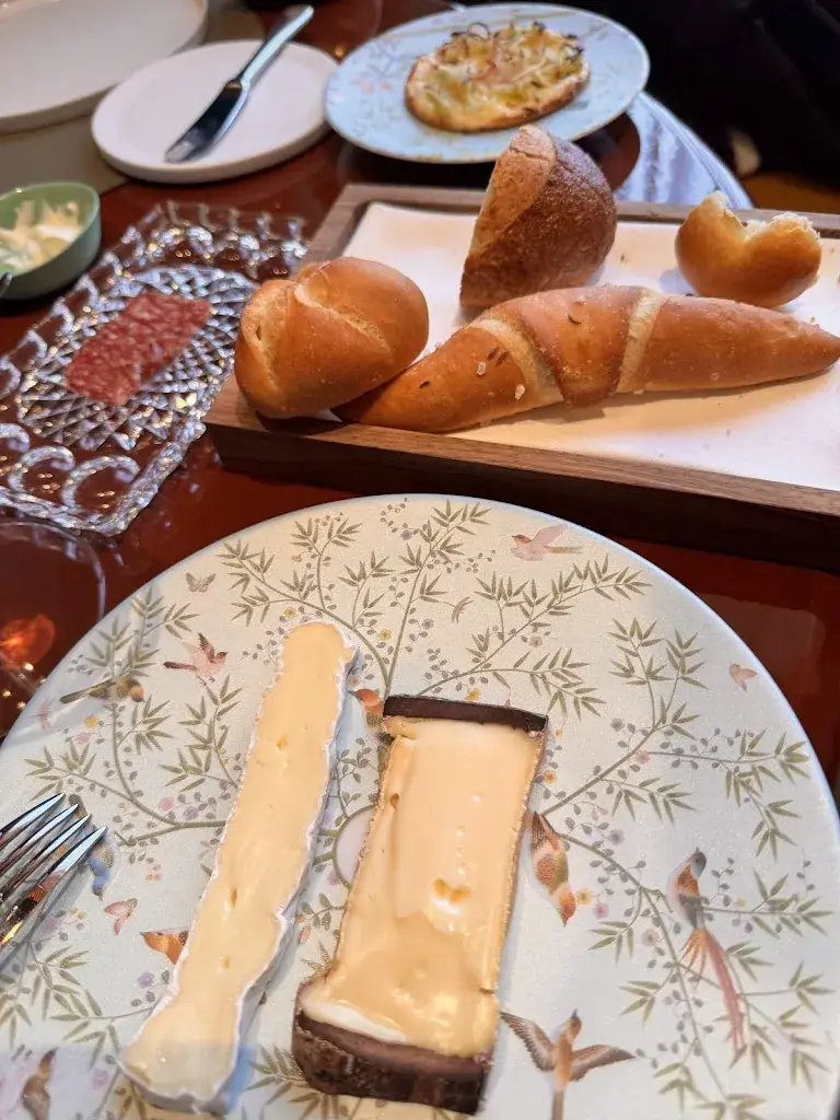 IGNIV Andermatt by Andreas Caminada_Andermatt_menu_image_1