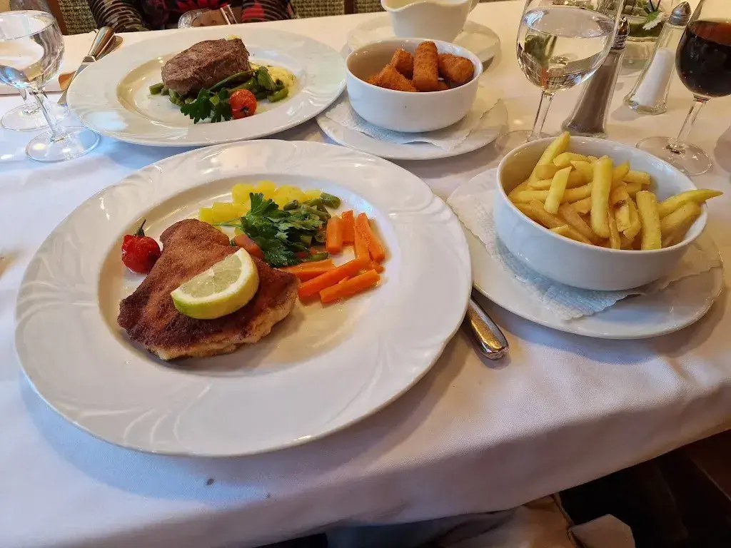 Menu_Hotel & Restaurant zum schwarzen Bären_Andermatt_image_6