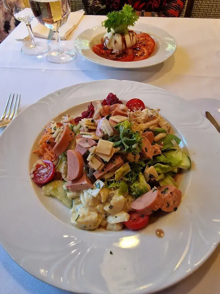 Menu_Hotel & Restaurant zum schwarzen Bären_Andermatt_image_9